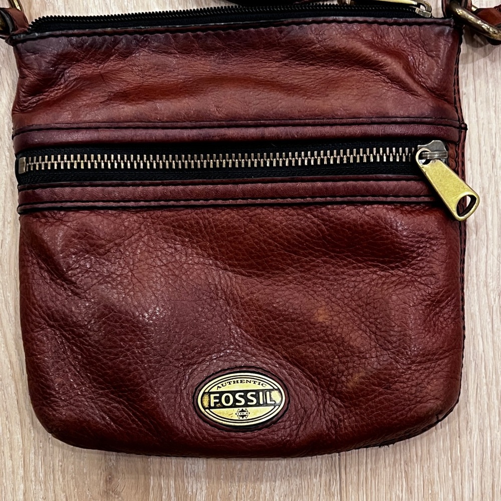 Fossil Authentic Dark Brown Leather Mini Crossbody Double Zip w/ Brass Hardware - Picture 2 of 7